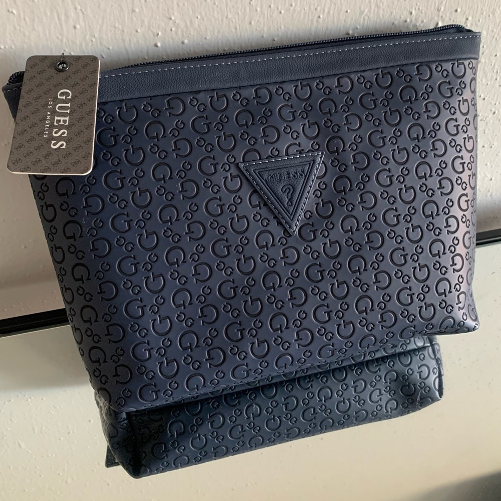 NWT Guess Cosmetic Bag